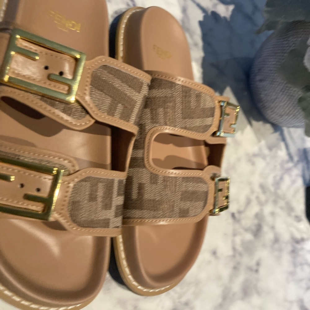 Summer☀️ Style Slides💲 - Picture 4 of 6